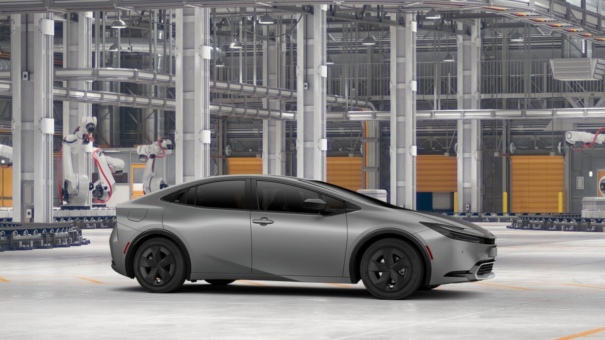 New 2026 Toyota Prius Plug-In Hybrid FWD image 13