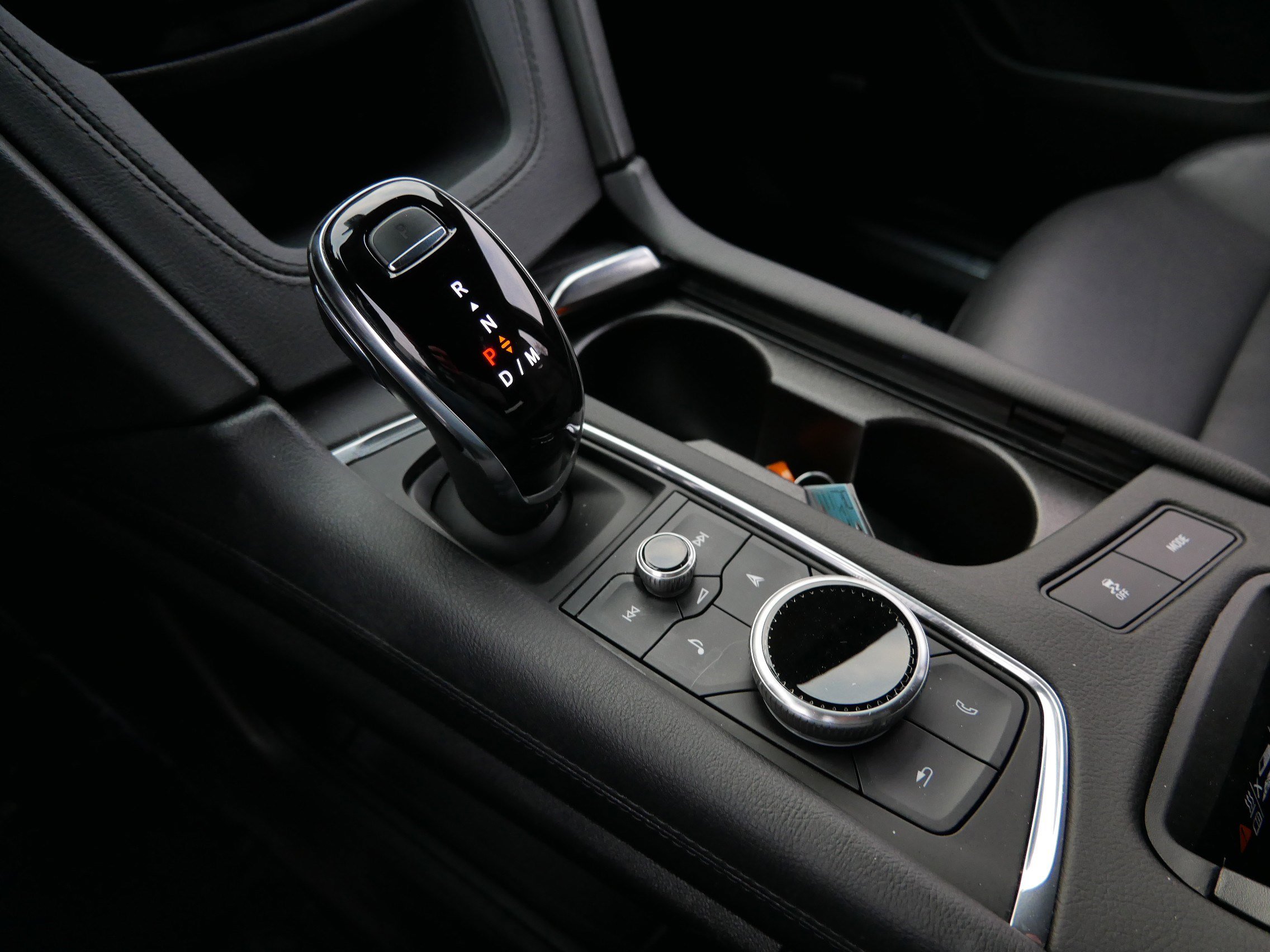 Certified 2025 Cadillac XT5 Premium Luxury image 24