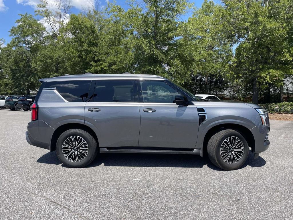 Used 2026 Nissan Armada SL AWD/4WD image 2