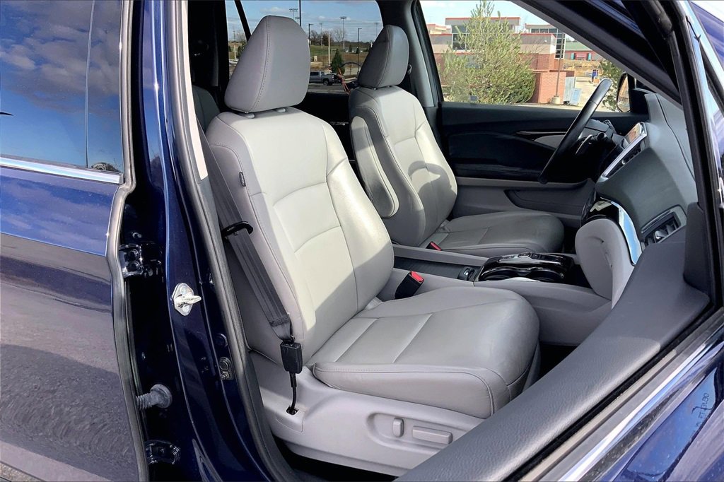 Used 2017 Honda Pilot Touring image 23