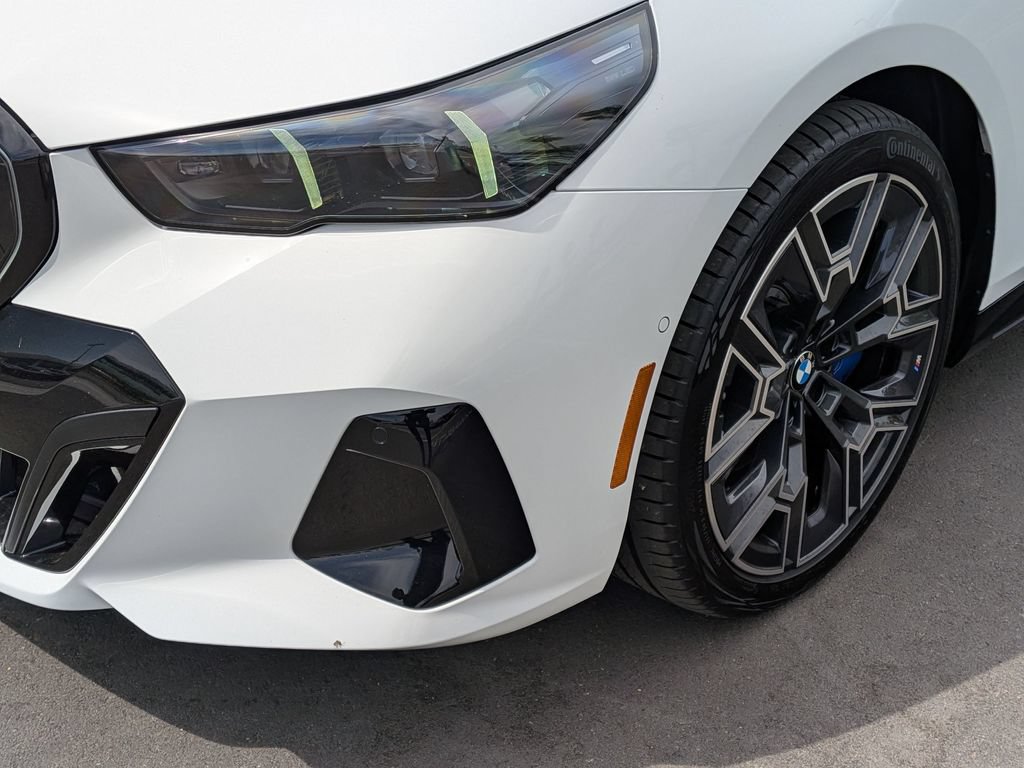 Certified 2026 BMW 530i w/ M Sport Package RWD image 21