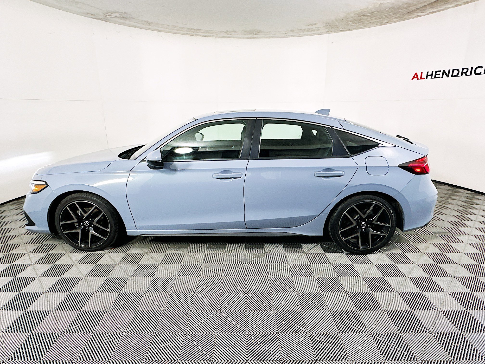 Used 2022 Honda Civic Sport Touring image 6