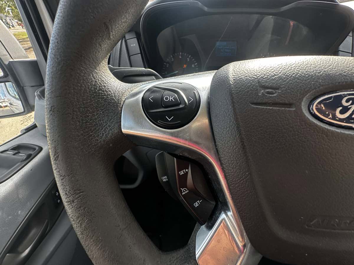 Used 2017 Ford Transit 350 XL image 22