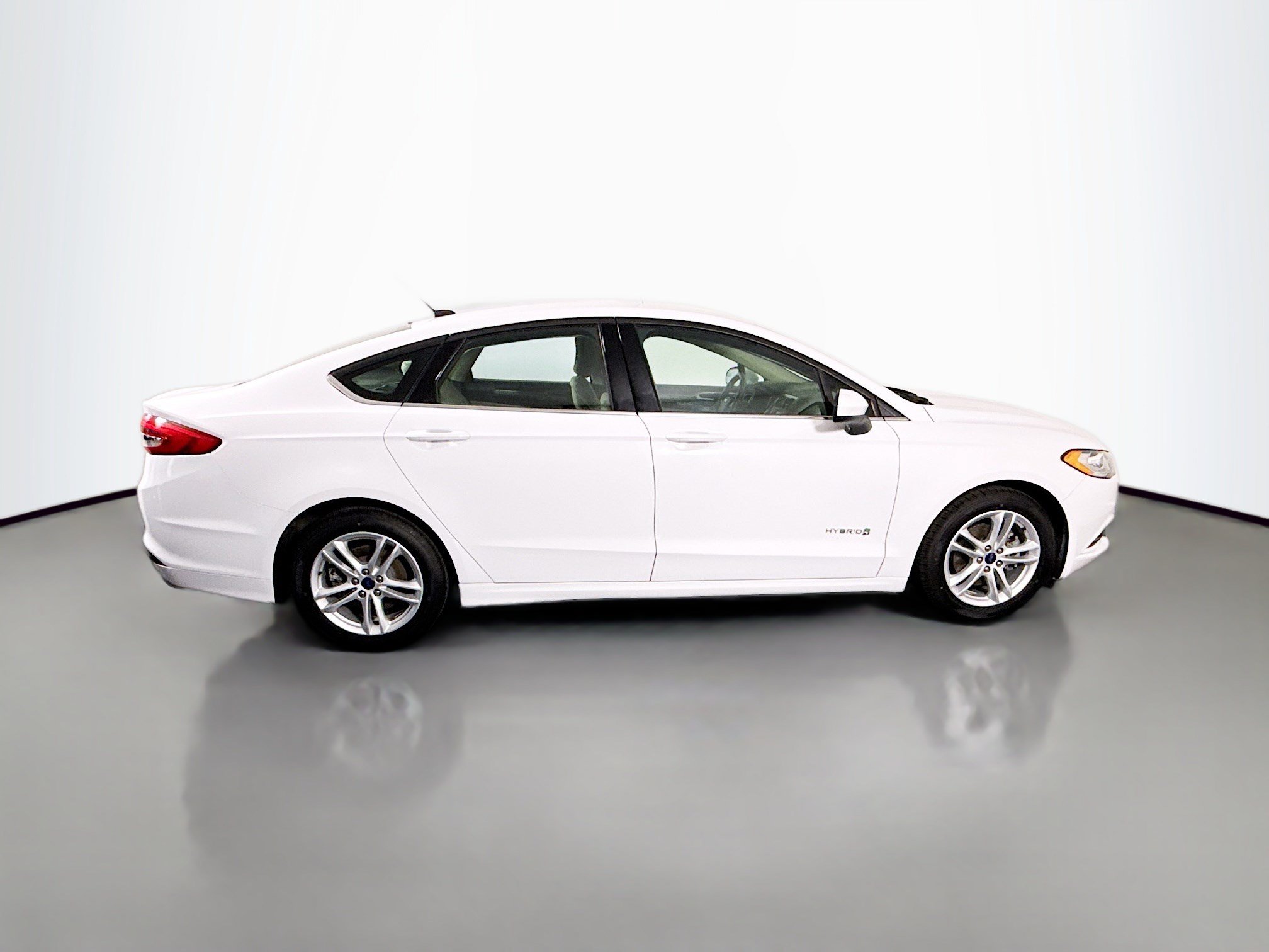 Used 2018 Ford Fusion S FWD image 11