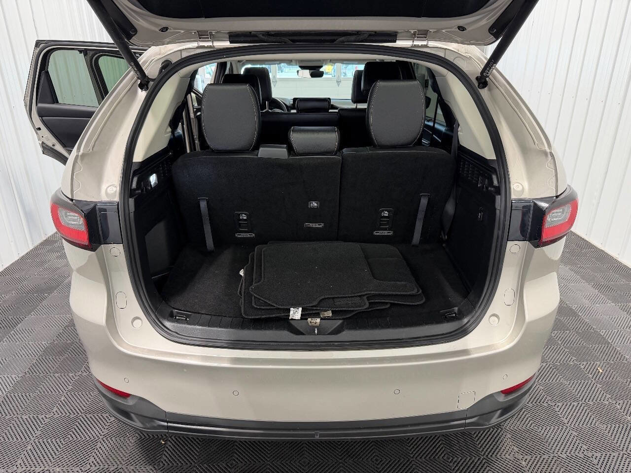 Used 2025 MAZDA CX-90 3.3 Turbo w/ Preferred Package image 10