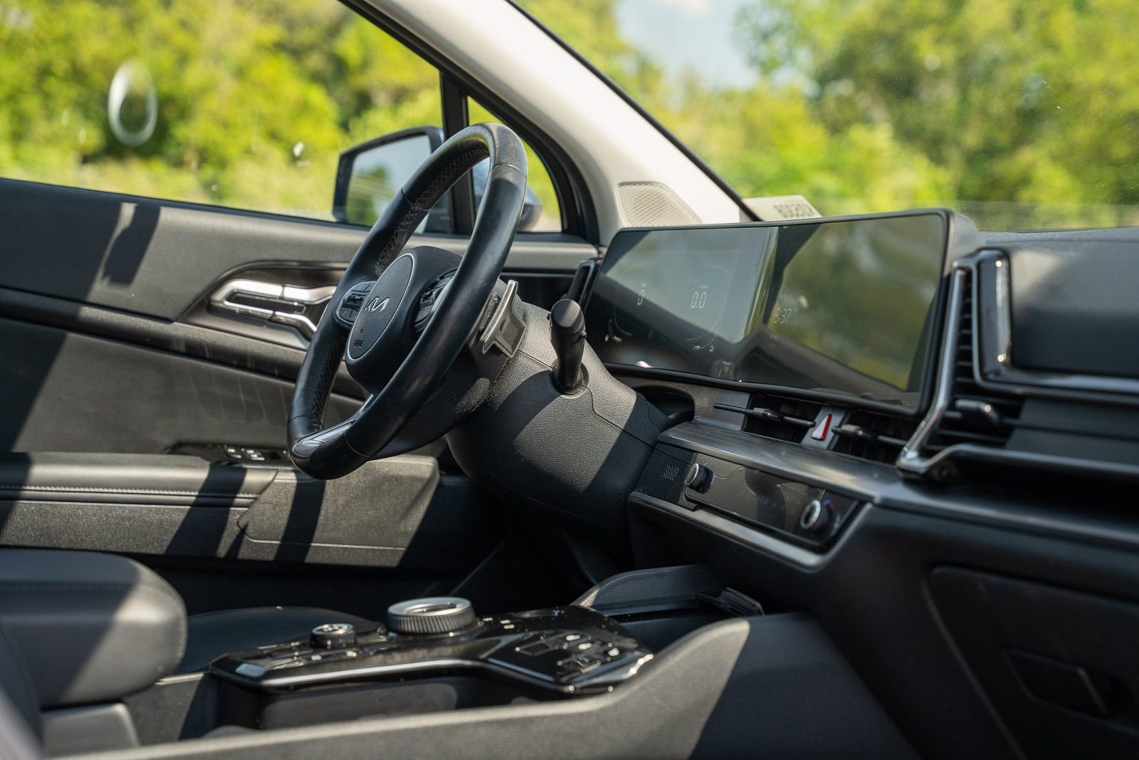 Used 2023 Kia Sportage EX image 12