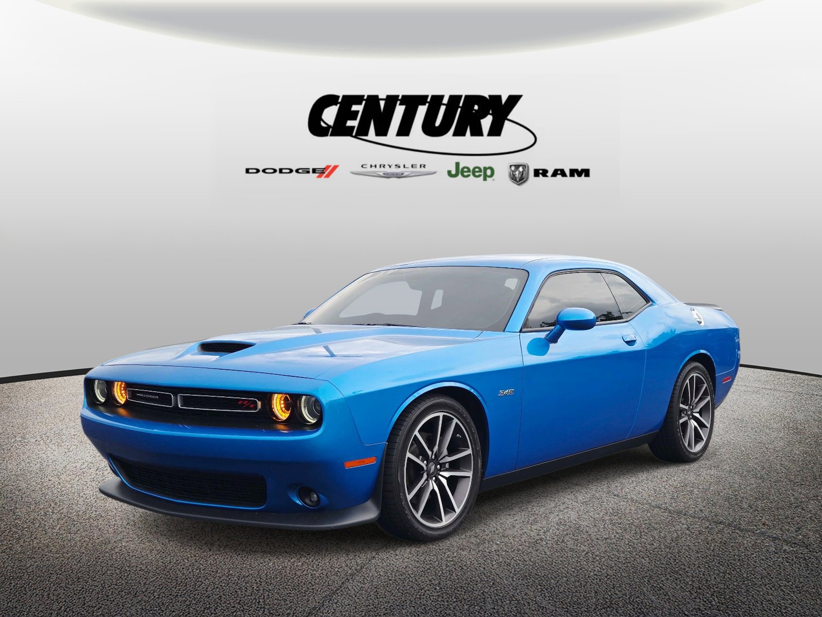 Used 2023 Dodge Challenger R/T RWD image 8