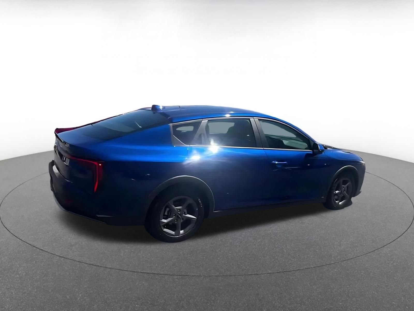 Used 2025 Kia K4 FWD image 14