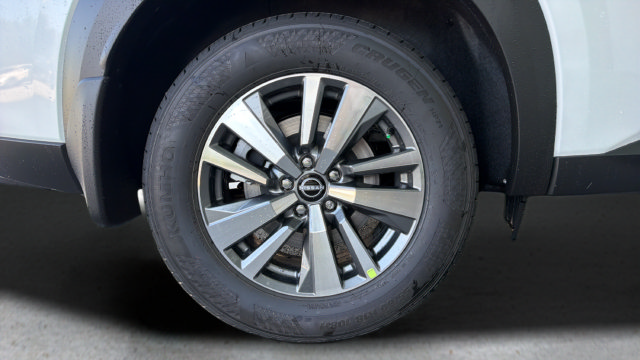 New 2026 Nissan Pathfinder SL AWD/4WD image 10