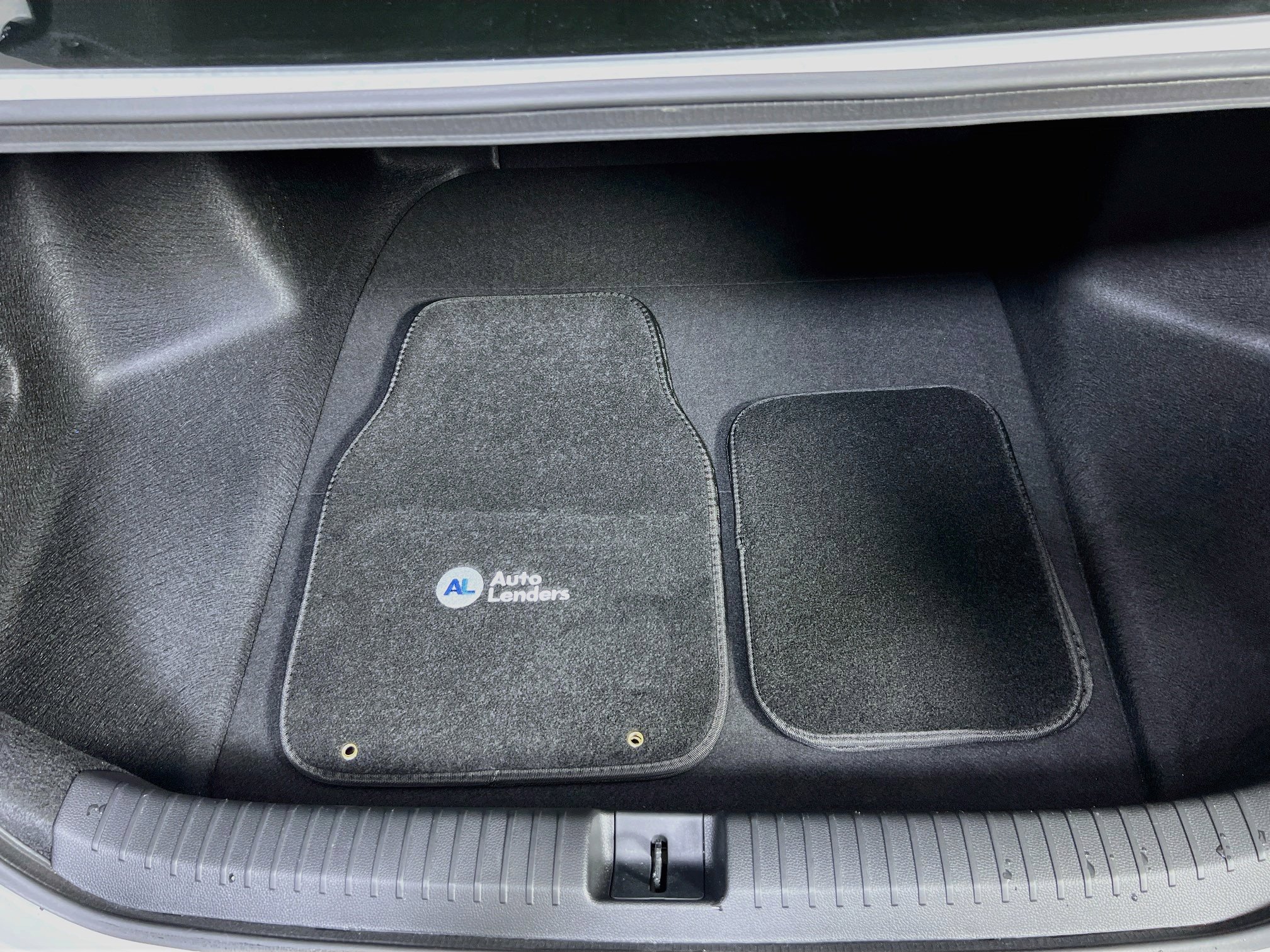 Used 2025 Honda Accord SE image 24