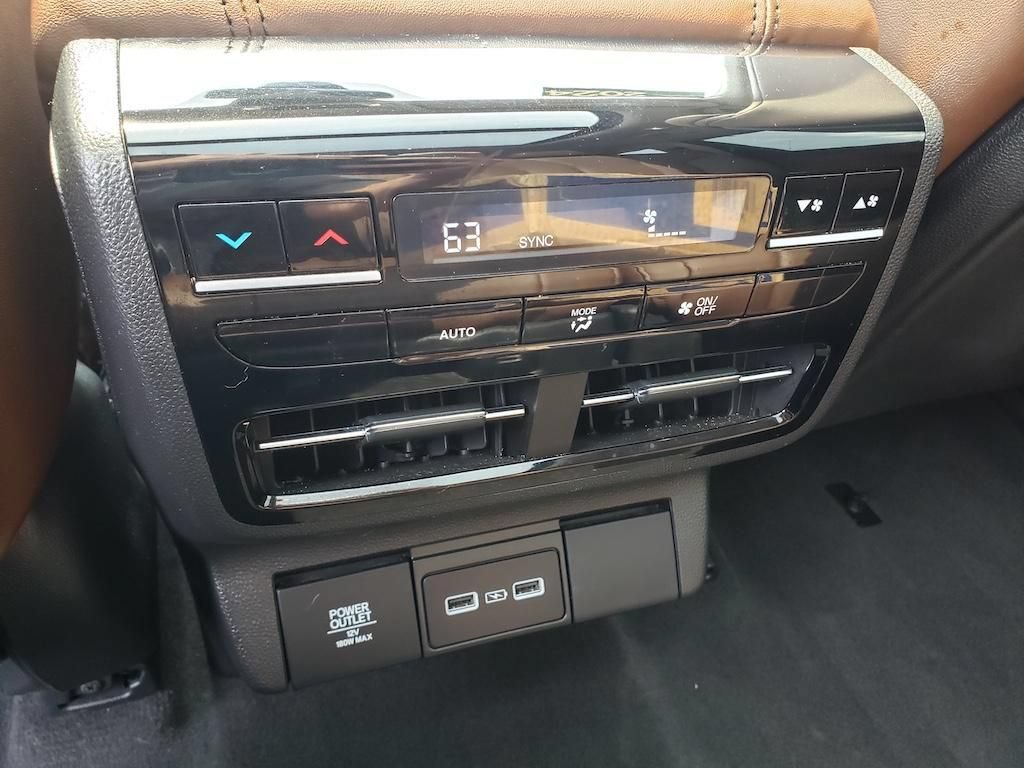 Certified 2024 Acura MDX w/ Technology Package AWD/4WD image 12