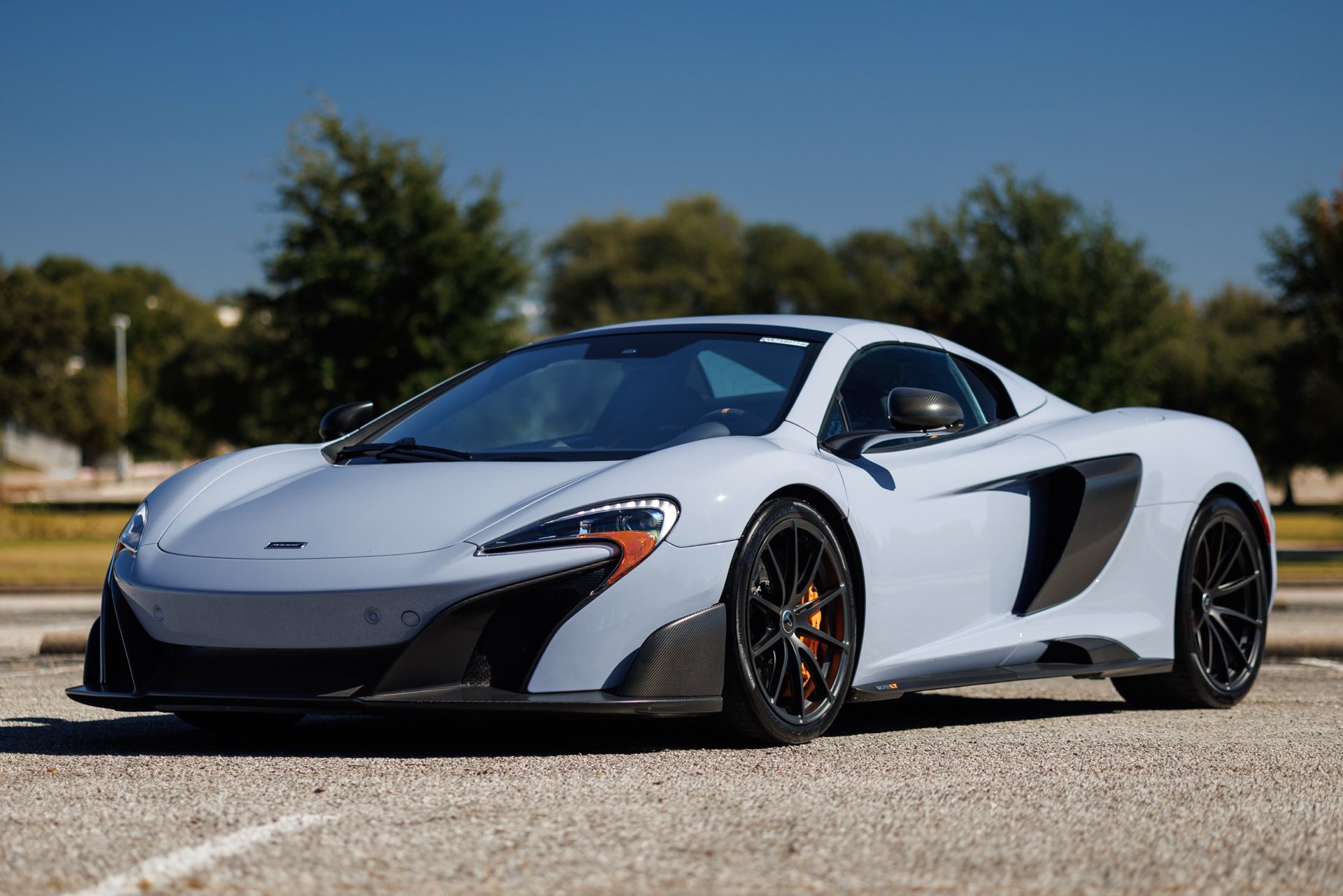 Used 2016 McLaren 675LT Spider image 14