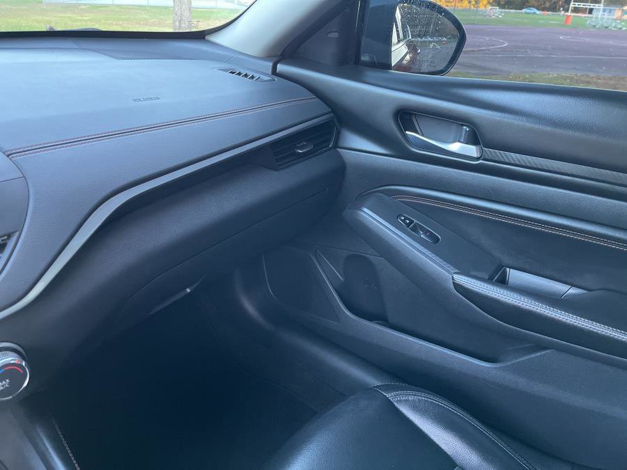 Used 2022 Nissan Altima 2.5 SR image 40