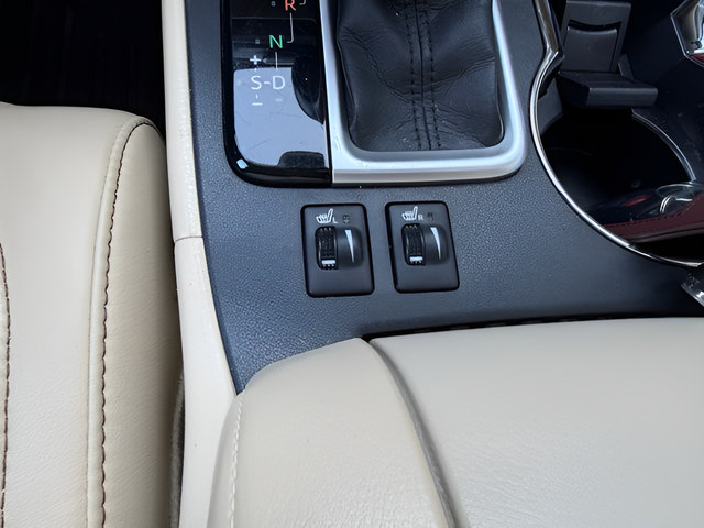 Used 2017 Toyota Highlander XLE FWD image 21