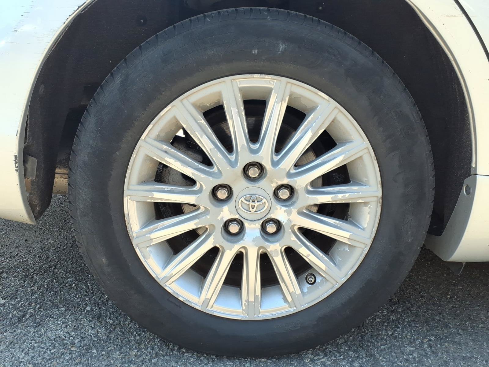 Used 2009 Toyota Camry LE FWD image 8