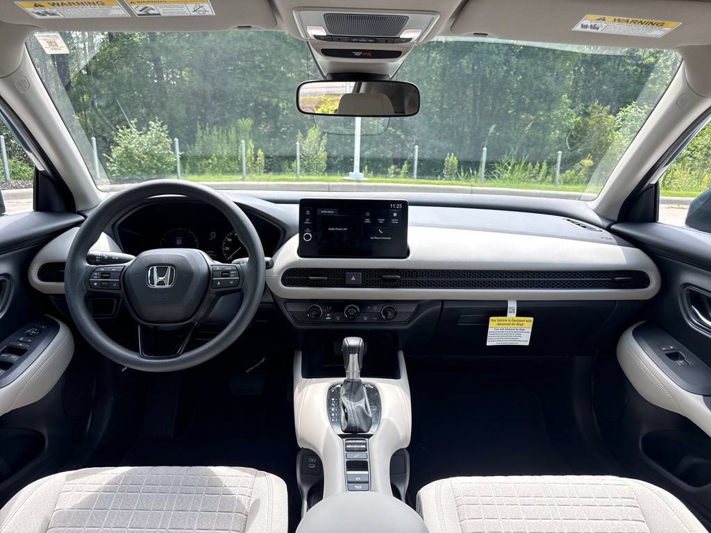 Certified 2026 Honda HR-V LX image 17