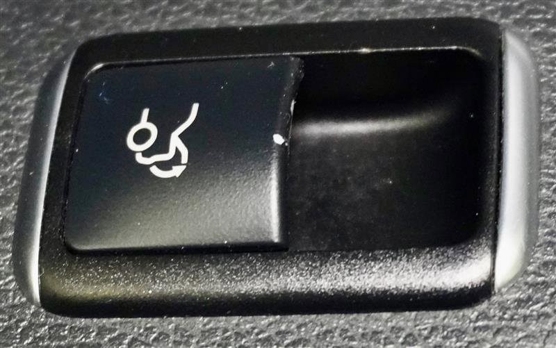 Used 2017 Mercedes-Benz CLA 250 4MATIC image 38