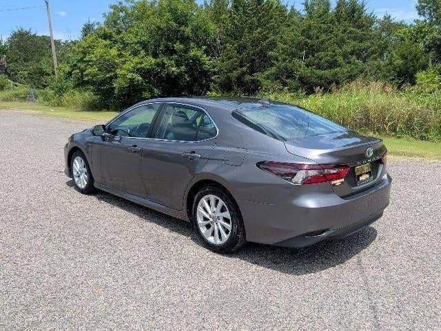 Used 2023 Toyota Camry LE FWD image 3