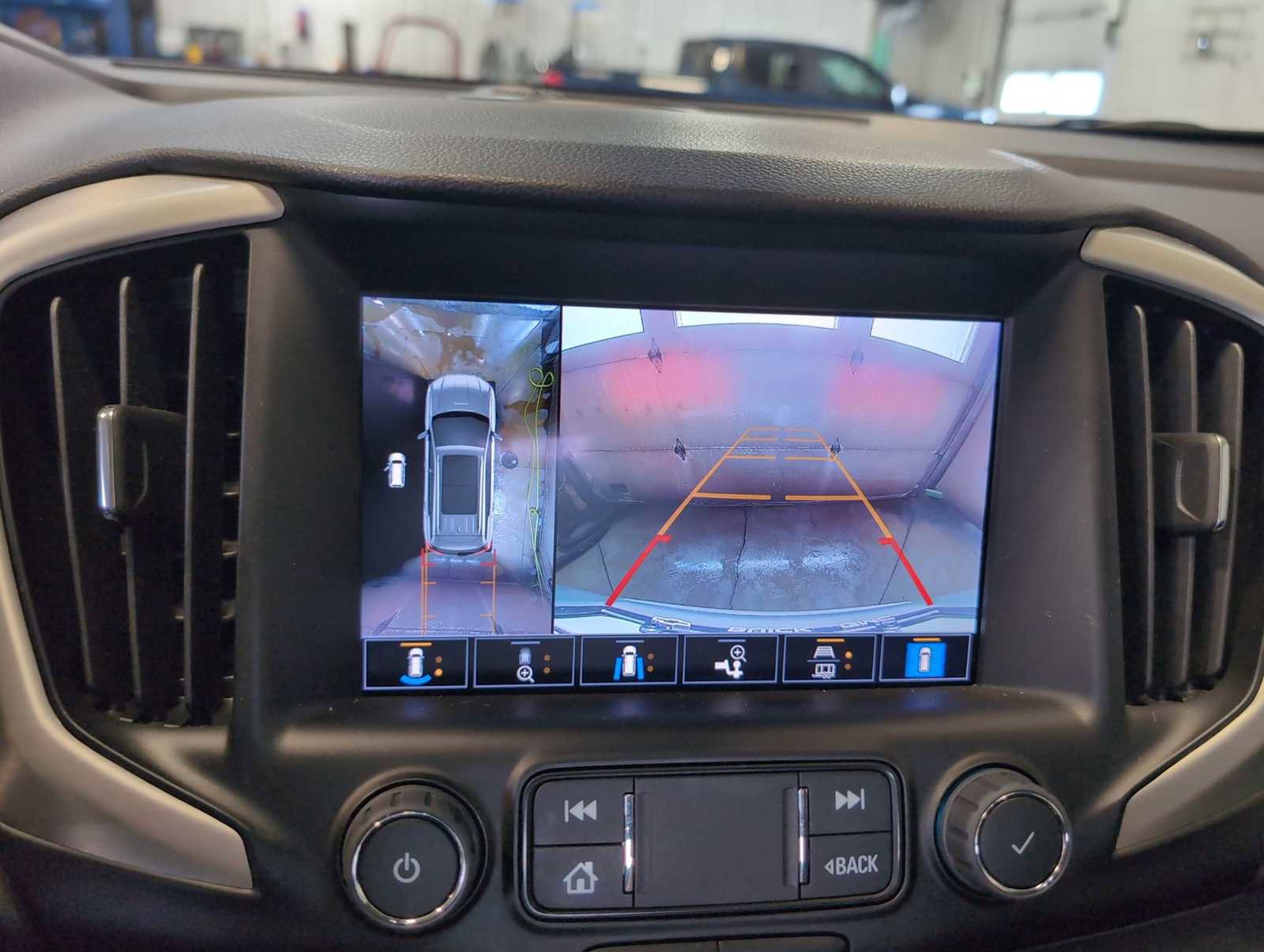 Used 2023 GMC Terrain Denali w/ Denali Premium Package image 15