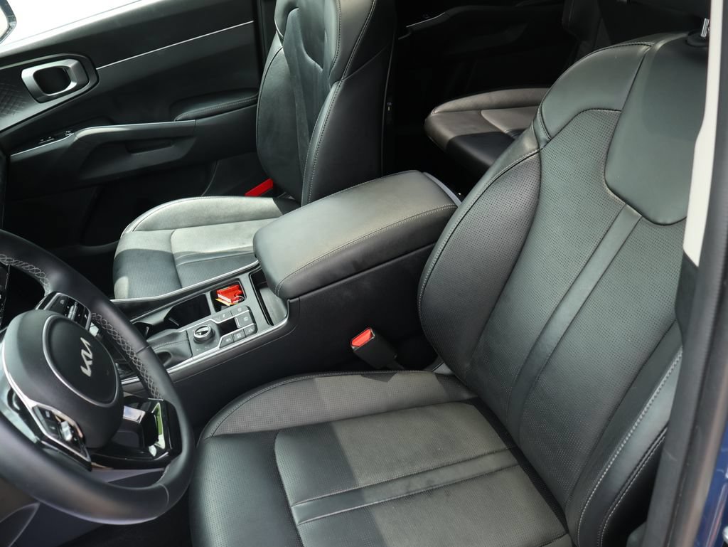 Certified 2024 Kia Sorento S w/ Panoramic Sunroof Package AWD/4WD image 23