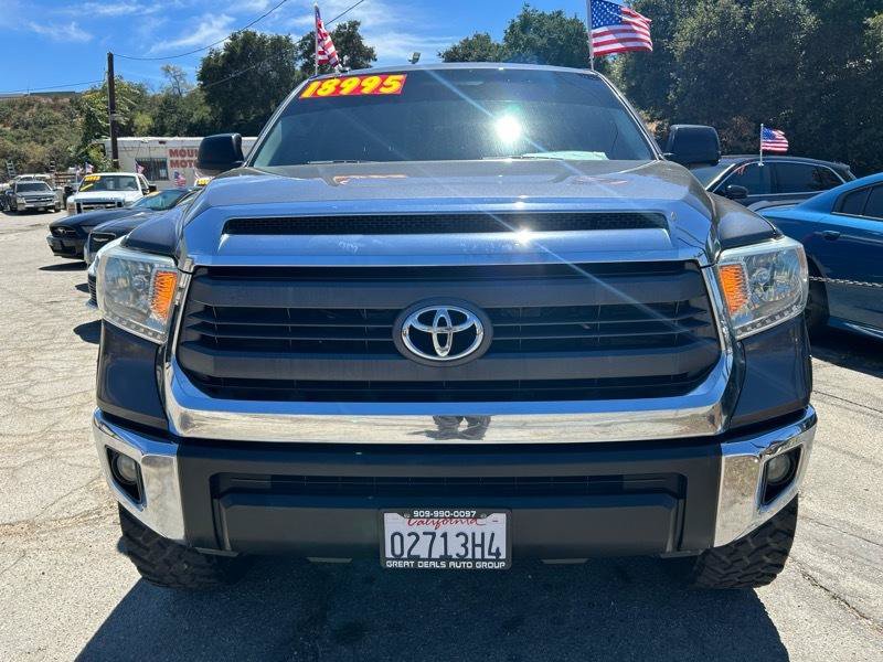 Used 2014 Toyota Tundra SR5 w/ SR5 Upgrade Package RWD image 2
