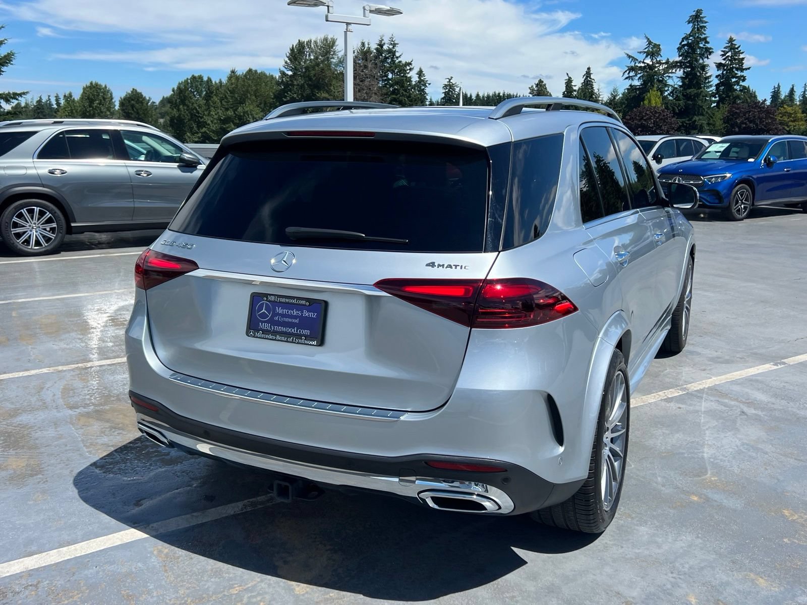 Used 2024 Mercedes-Benz GLE 450 4MATIC image 9