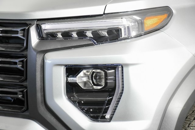 New 2025 GMC Canyon Elevation w/ Convenience Package image 34