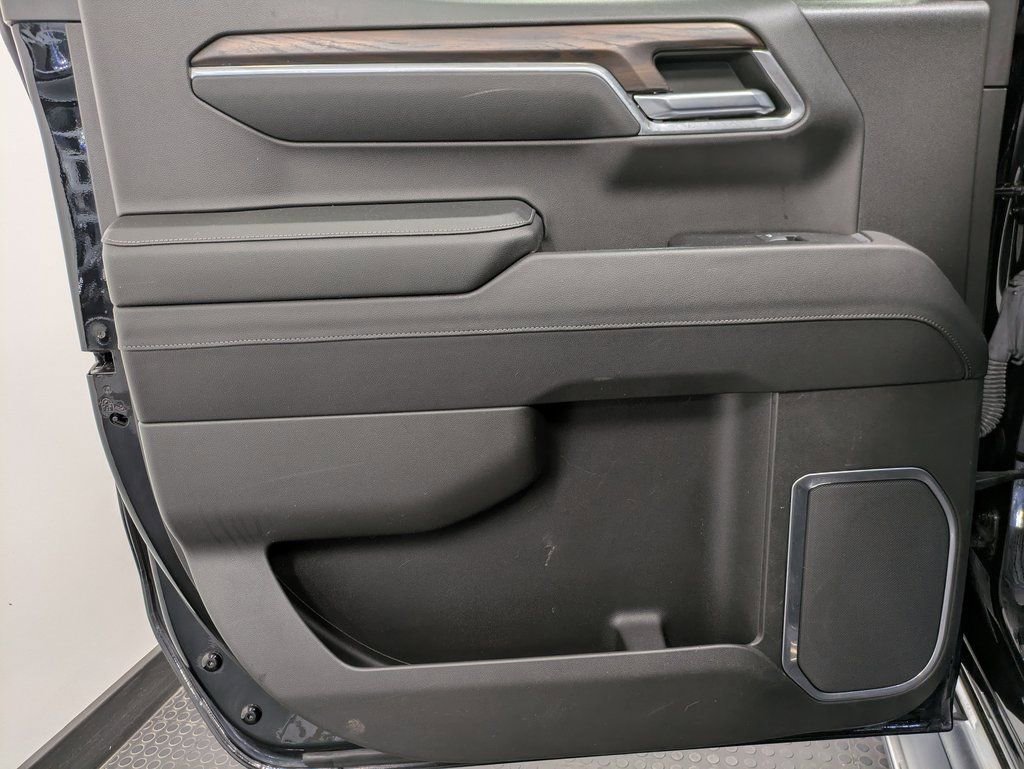 Used 2023 GMC Sierra 1500 SLT w/ SLT Premium Plus Package image 22