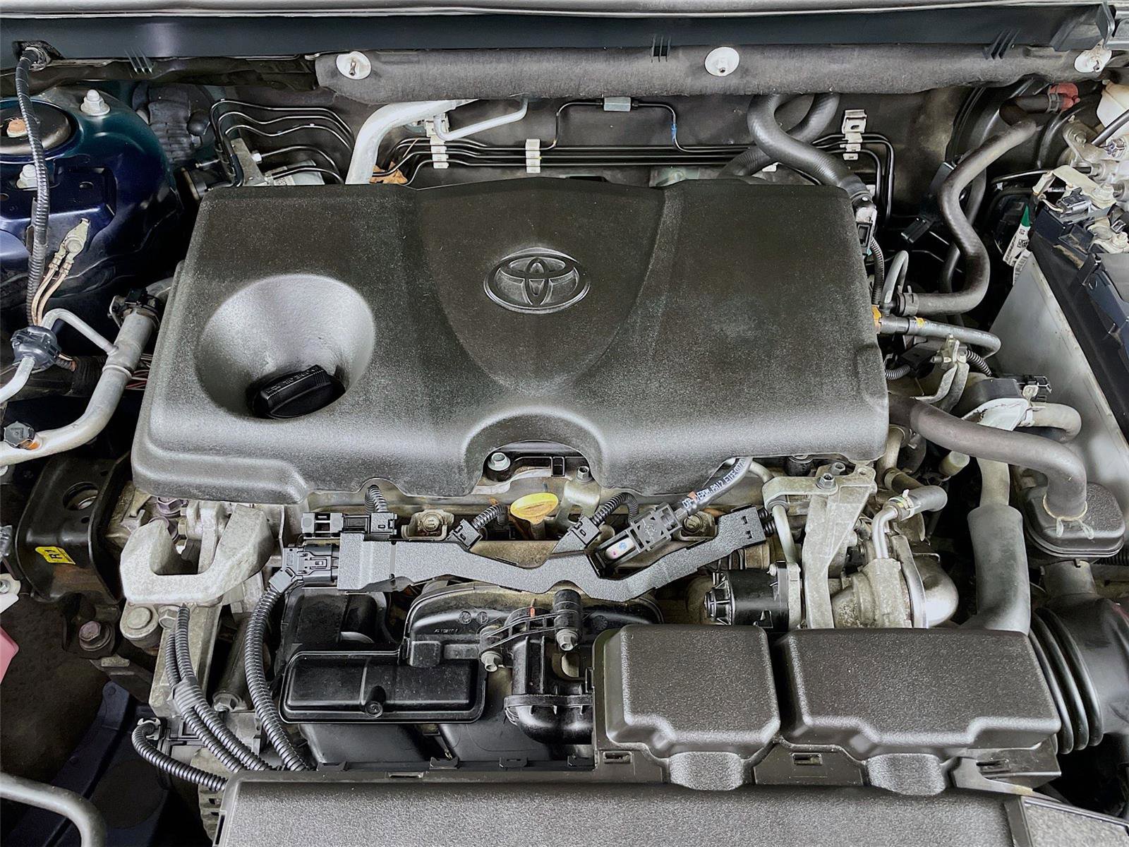 Used 2020 Toyota RAV4 XLE w/ All Weather Liner Package image 31