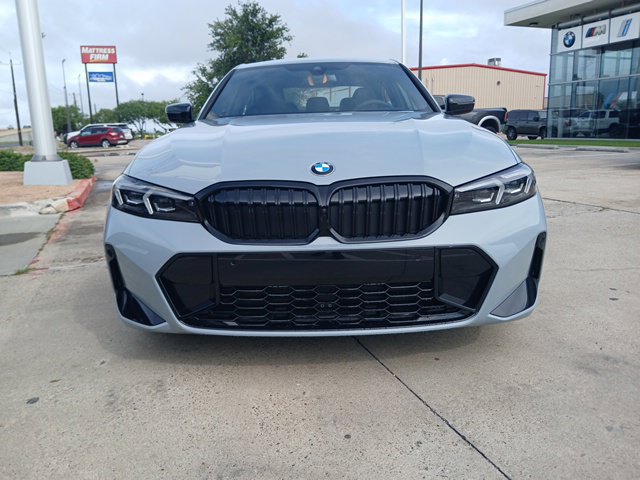 New 2026 BMW 330i Sedan w/ M Sport Package RWD image 2