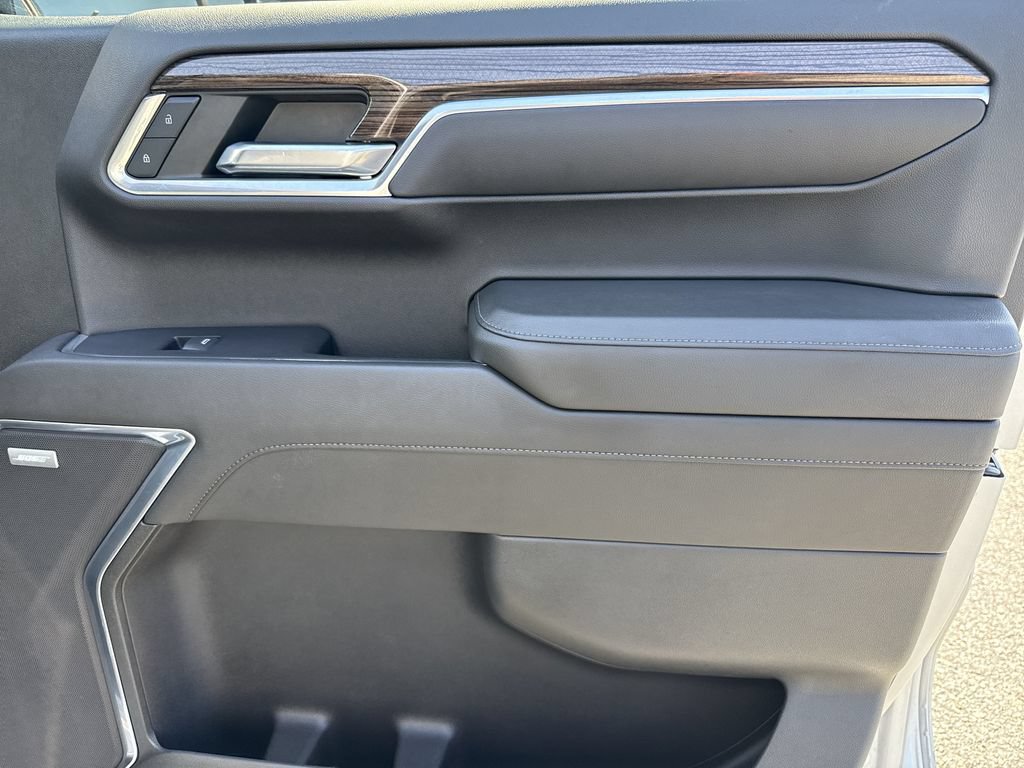 Used 2022 Chevrolet Silverado 1500 LT Trail Boss w/ LT Trail Boss Premium Package AWD/4WD image 14