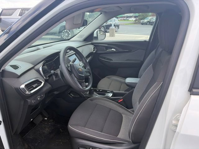 Used 2023 Chevrolet TrailBlazer LT FWD image 11