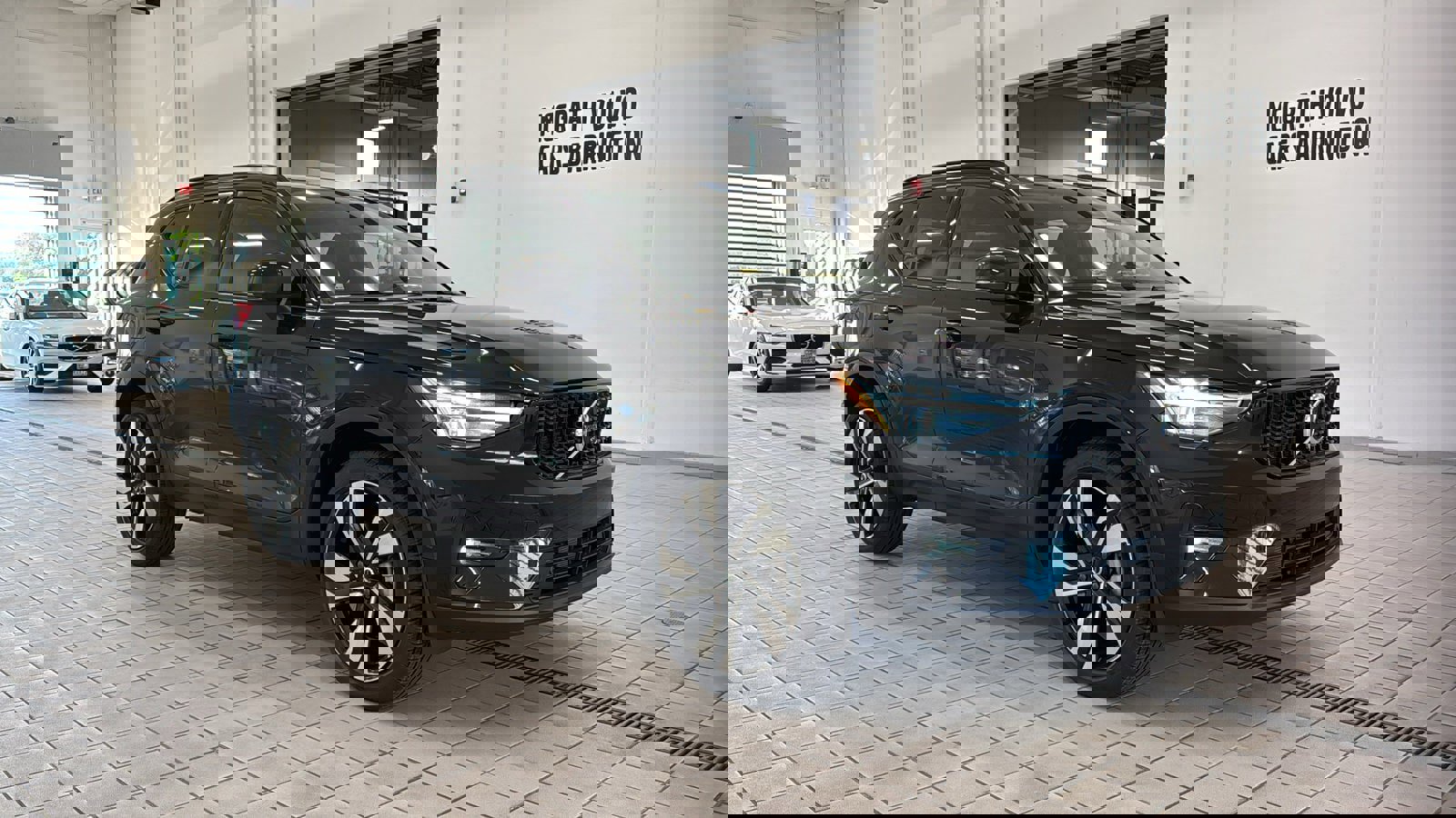 New 2026 Volvo XC40 B5 Ultra w/ Protection Package Premier image 3