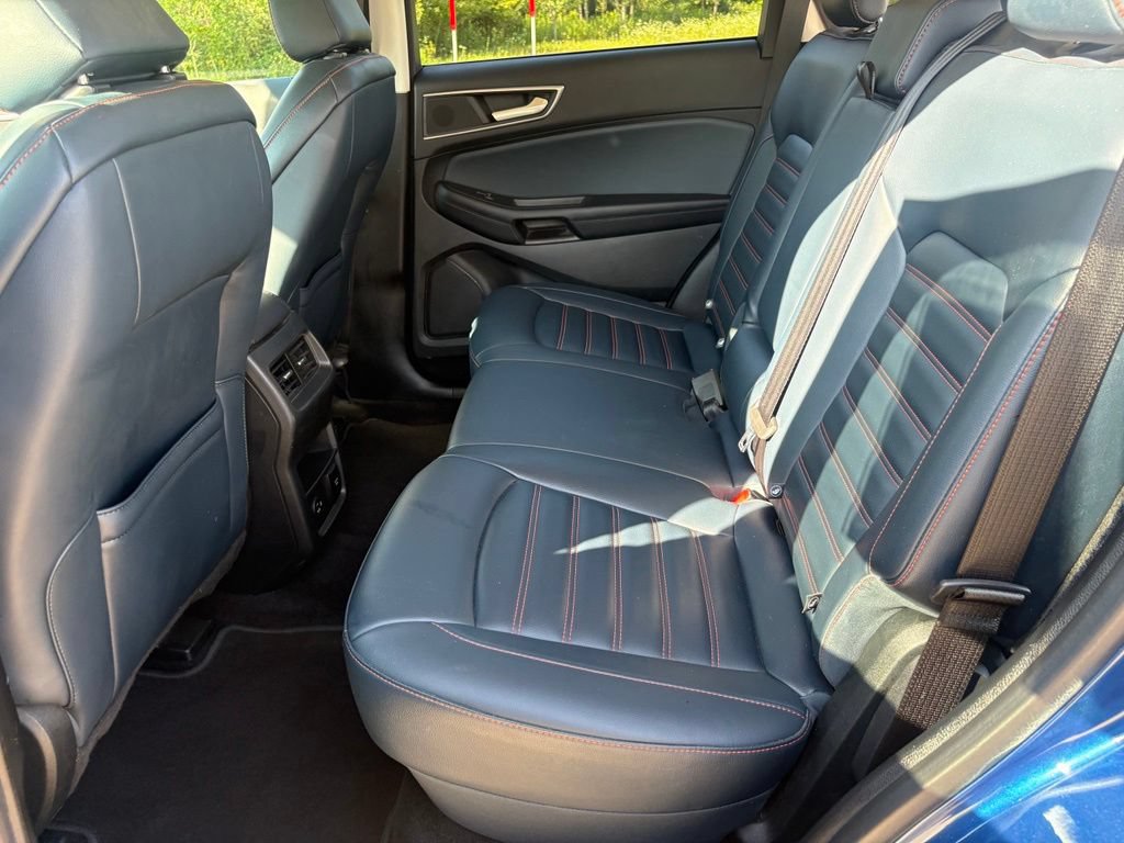 Used 2022 Ford Edge SEL w/ Sport Appearance Package AWD/4WD image 41
