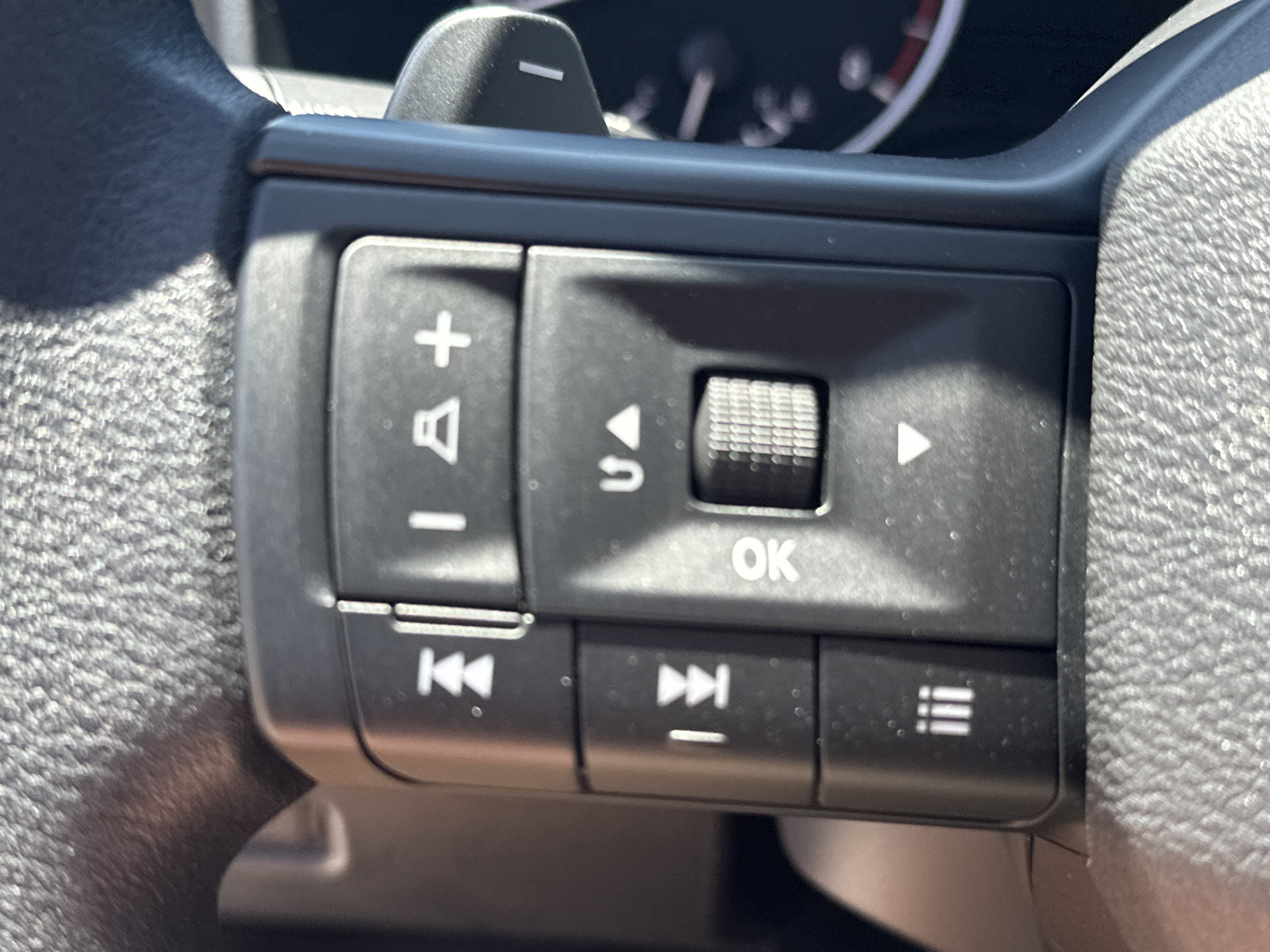 New 2026 Nissan Rogue S FWD image 21