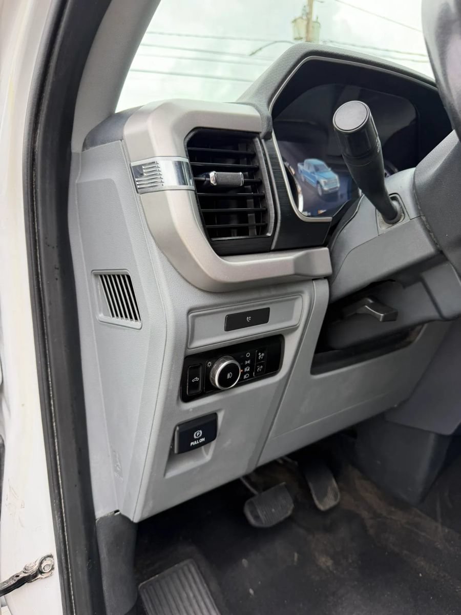 Used 2023 Ford F150 4x4 SuperCrew image 13