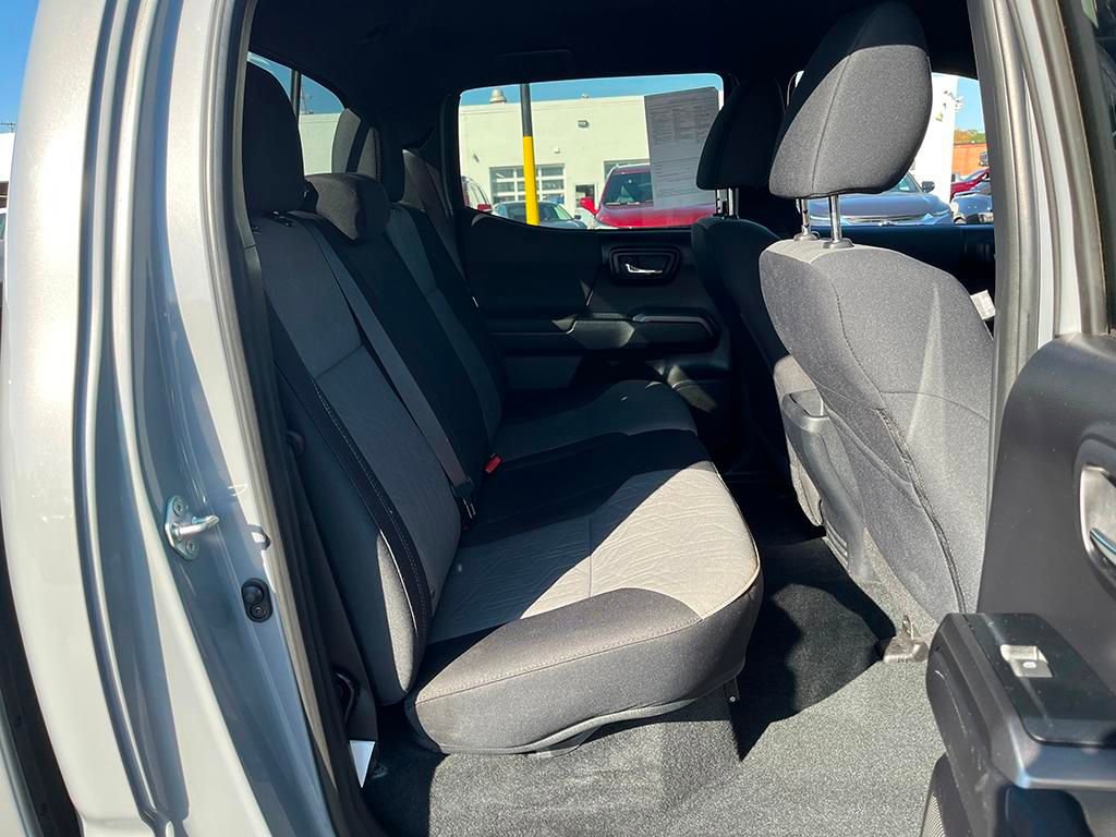 Used 2020 Toyota Tacoma TRD Off-Road image 30