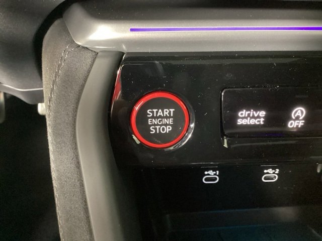 New 2025 Audi SQ5 Premium Plus image 28