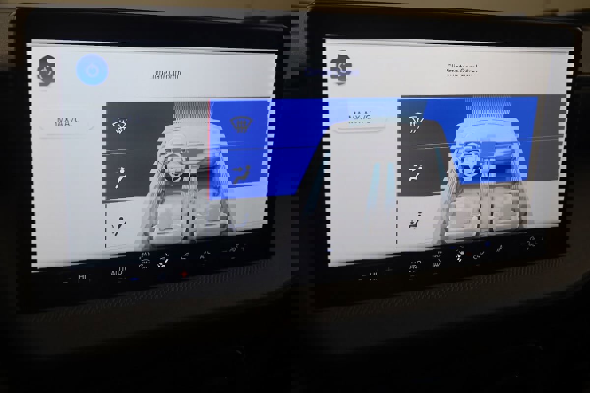 Used 2025 Ford Maverick XLT w/ 4K Tow Package image 29