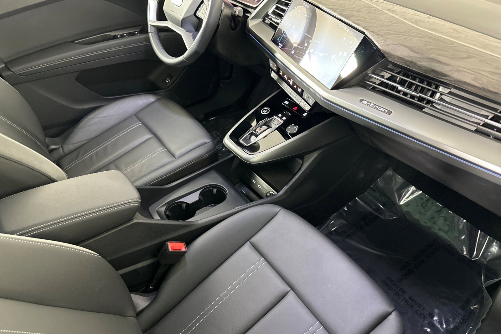 Used 2024 Audi Q4 e-tron Premium Plus w/ Premium Plus image 15