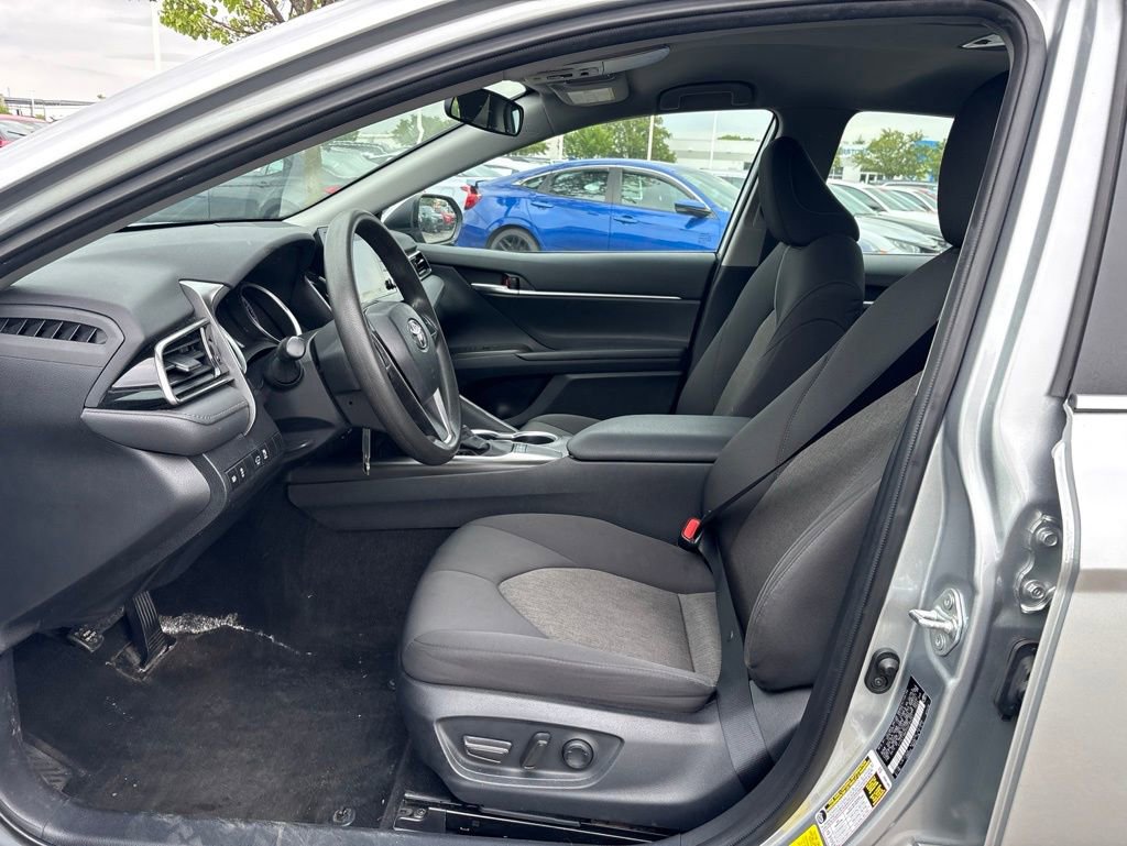 Used 2023 Toyota Camry LE FWD image 13