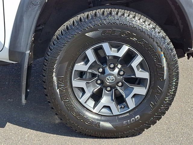 Used 2020 Toyota Tacoma TRD Off-Road w/ TRD Premium Off Road Package AWD/4WD image 8