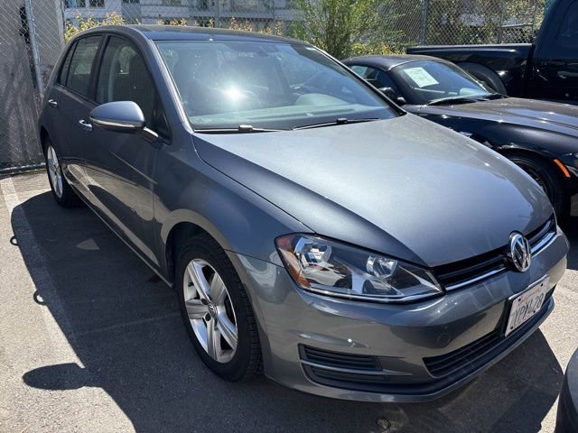 Used 2017 Volkswagen Golf Wolfsburg Edition FWD image 2