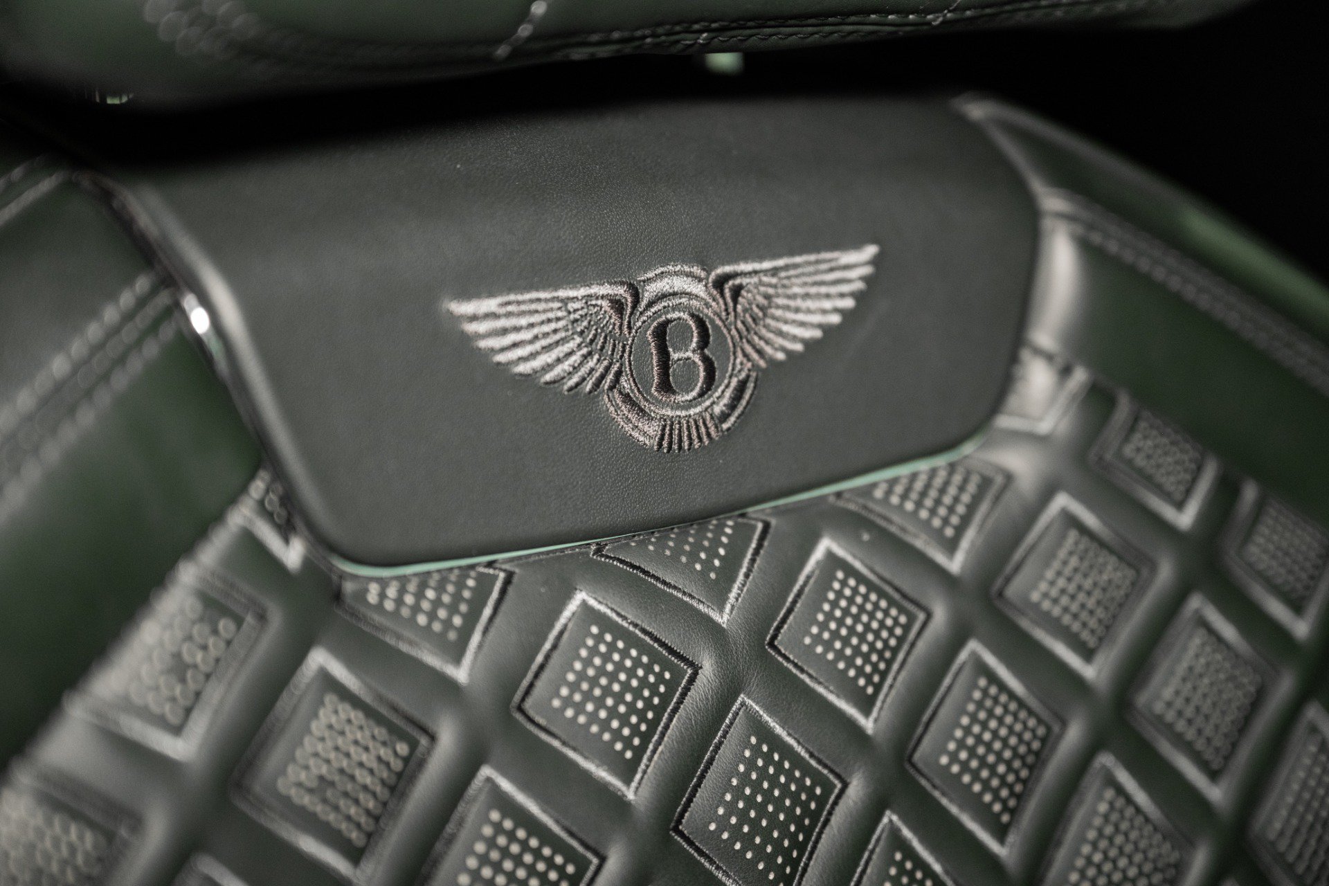 Certified 2022 Bentley Flying Spur V8 AWD/4WD image 50