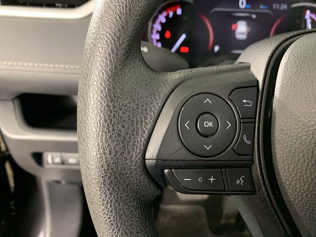 Used 2024 Toyota RAV4 LE image 17