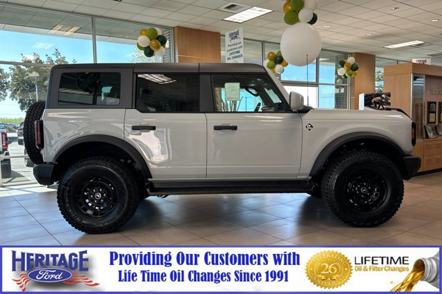 New 2026 Ford Bronco Outer Banks w/ Sasquatch Package image 3