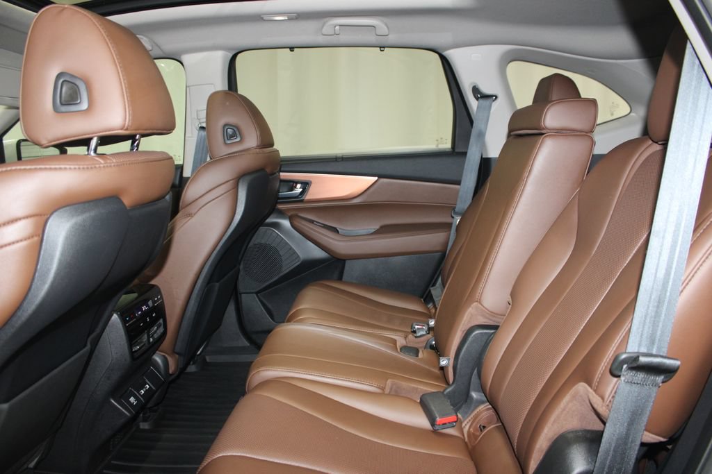 Used 2023 Acura MDX w/ Technology Package FWD image 19