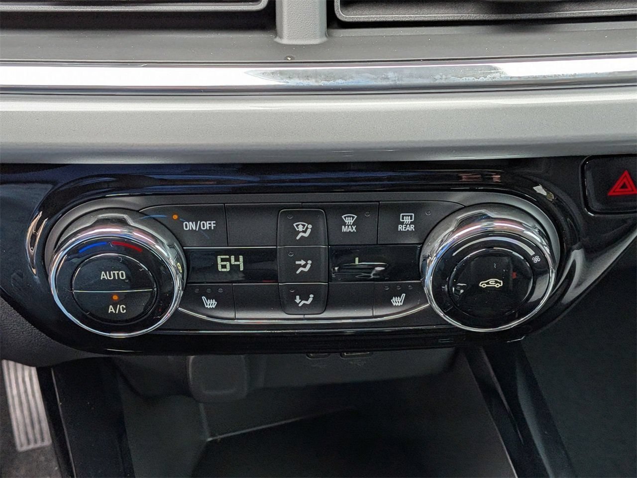 New 2026 Chevrolet Trax LT w/ Driver Confidence Package FWD image 19