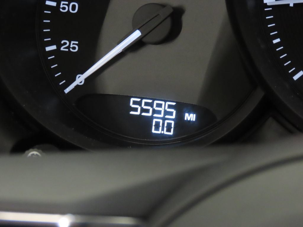 Certified 2026 Porsche Macan AWD/4WD image 17