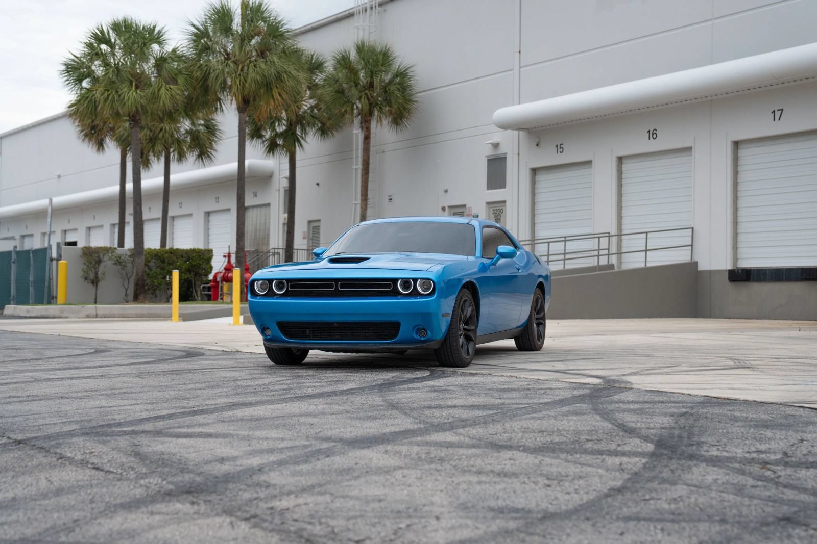 Used 2018 Dodge Challenger SXT Plus RWD image 2